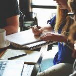 Cầu thị là gì? Có nên trở thành người cầu thị?