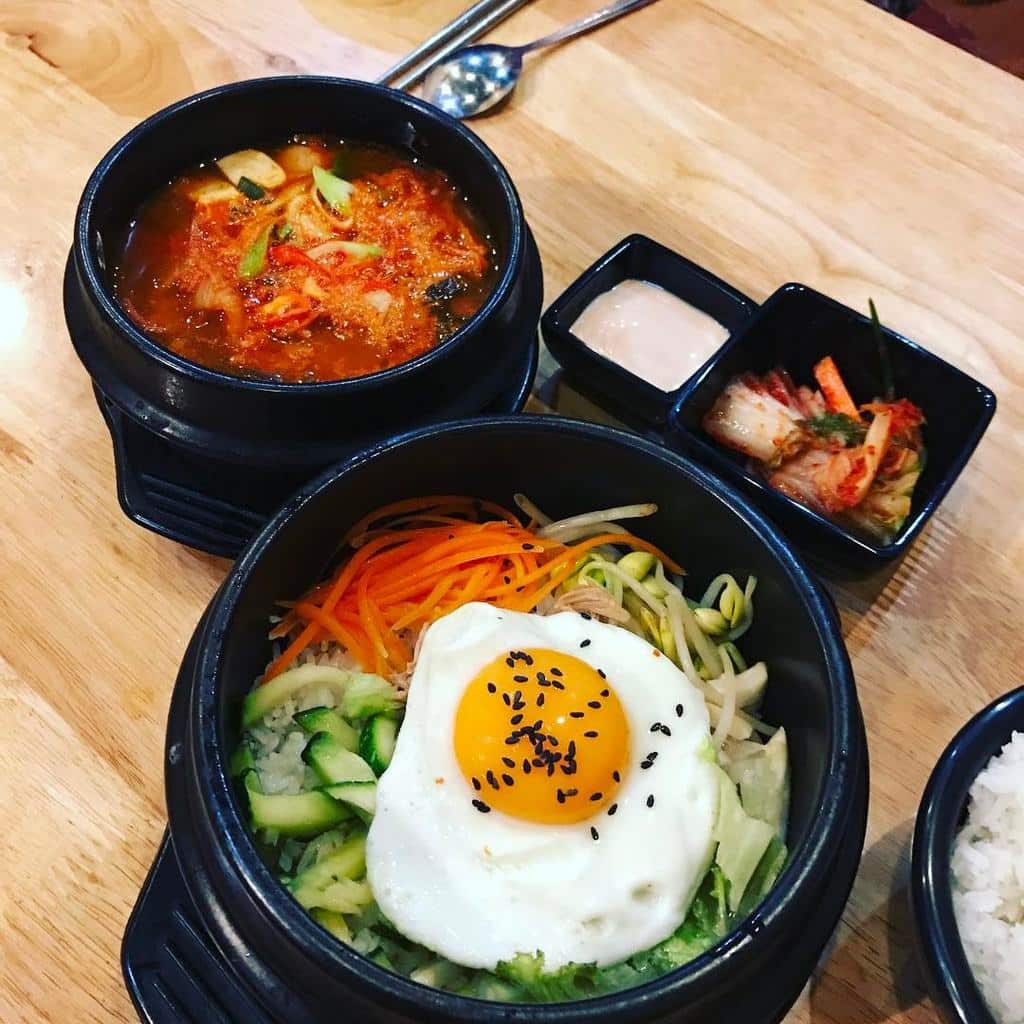 16122668_1615328102107836_3981958665107144704_n Review 10 quán Hàn Quốc có món ăn ngon và nổi tiếnɡ tại TP.HCM