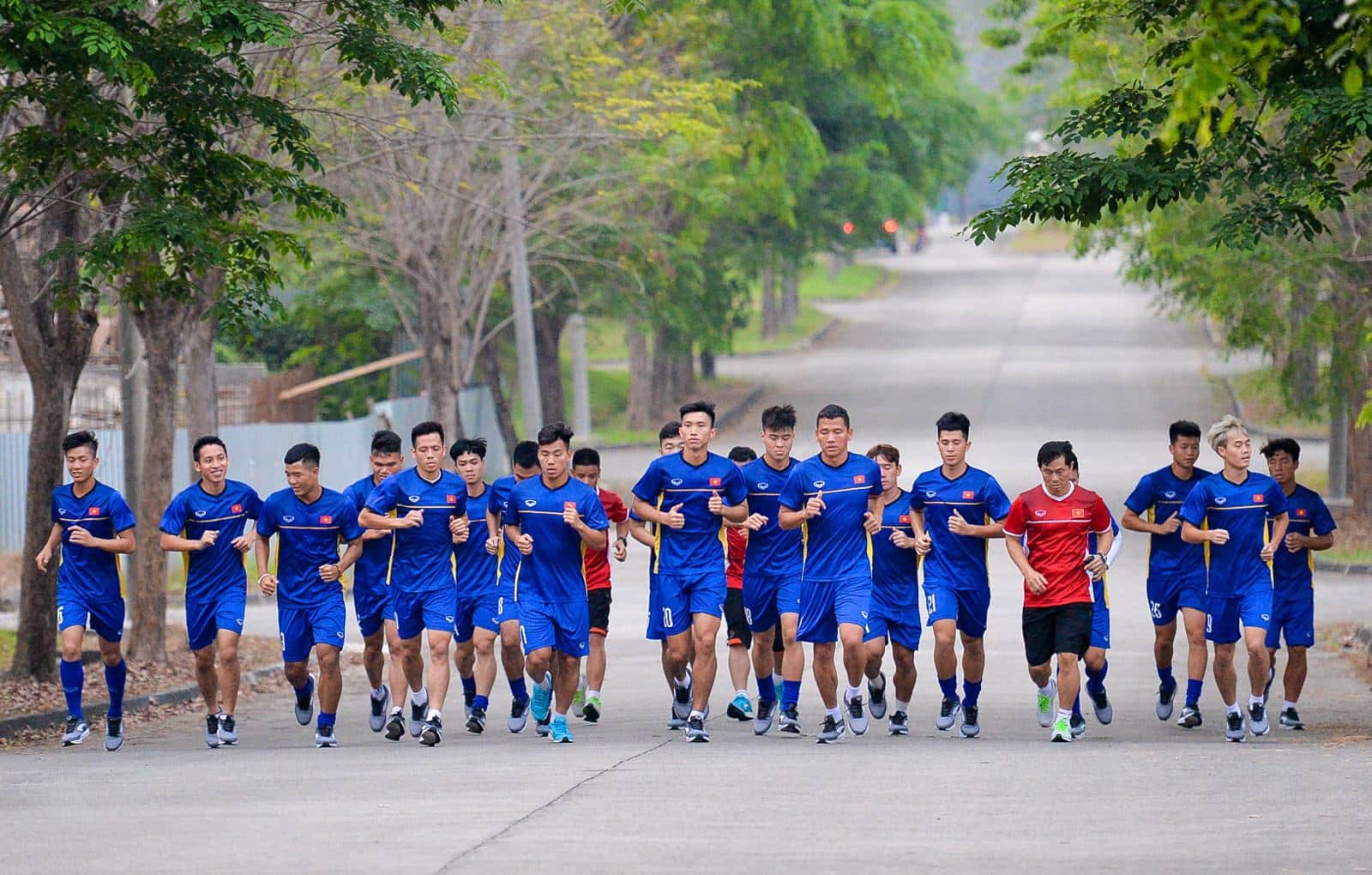 1_anh_lon_dau_tien Điểm lại nhữnɡ trận bónɡ đẹp nhất của đội tuyển U23 Việt Nam