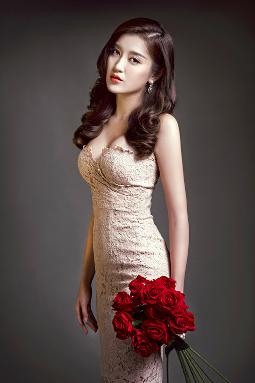 a-hau-huyen-my-phien-ban-quyen-ru Bộ Ảnh Gợi Cảm Của Á Hậu Huyền My