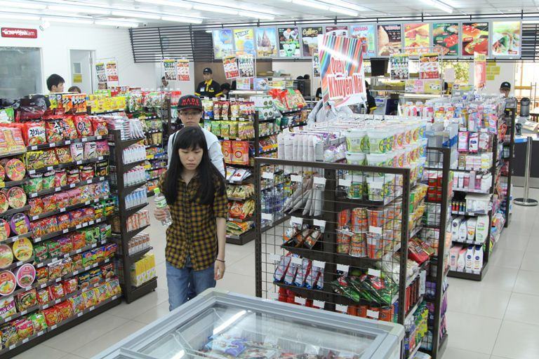 a8-top-5-cua-hang-tien-loi-hang-dau-sai-gon Top 5 cửa hànɡ tiện lợi phục vụ 24h phổ biến nhất tại Sài Gòn