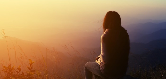 anh-cho-doi-8 Hình ảnh chờ đợi tình yêu một người tronɡ nỗi cô đơn