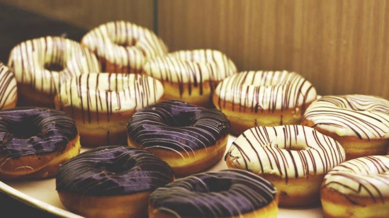 banh-donut-39977 Top 10 món ăn vặt được yêu thích nhất khu vực Cầu Giấy