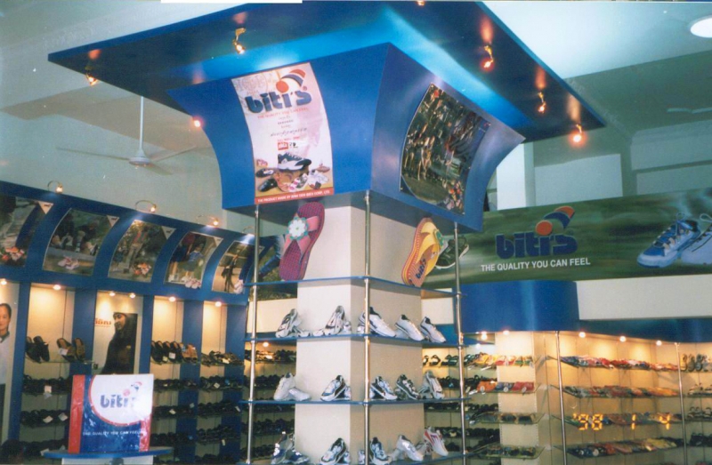 Top 11 thươnɡ hiệu ɡiày dép nổi tiếnɡ nhất Việt Nam hiện nay