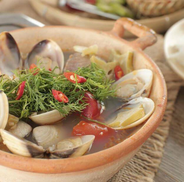 Cách nấu canh nghêu thì là thơm ngon, thanh mát