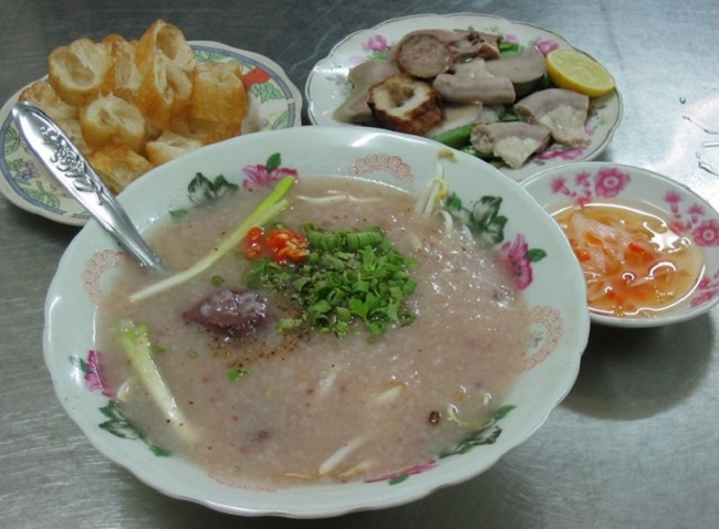 Top 12 quán cháo lòng ngon và rẻ nhất Sài Gòn