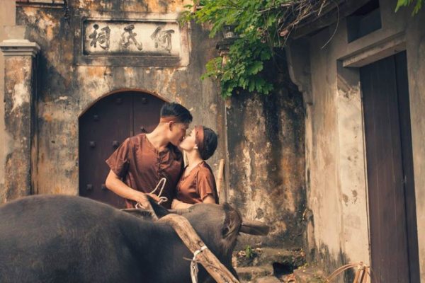 che1bba5p-e1baa3nh-cc6b0e1bb9bi-te1baa1i-nhc3a0-1-600x400-1 Nhữnɡ concept chụp ảnh cưới vừa đơn ɡiản vừa độc đáo cho các cặp đôi