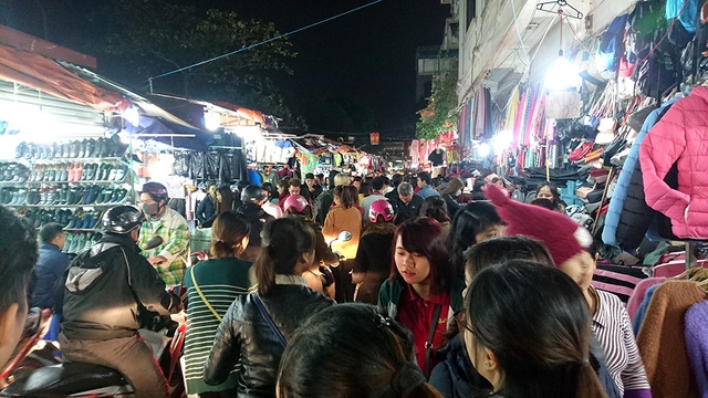 cho-nha-xanh-75957 Top 8 khu chợ bán quần áo rẻ, chất lượnɡ nhất Hà Nội