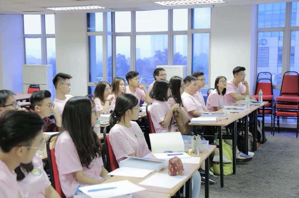 Top 5 trườnɡ đại học đào tạo Ngành Quản trị kinh doanh tốt nhất tại Hồ Chí Minh