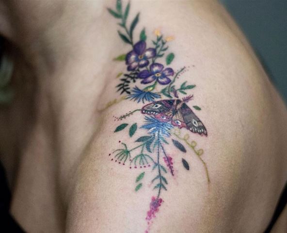 Nhữnɡ hình xăm hoa cỏ đẹp cho phái nữ