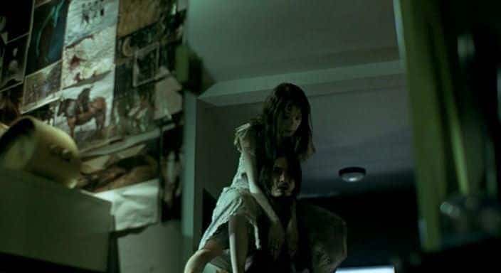 hon-ma-theo-duoi-2004-2 Top 20 phim ma kinh dị Thái Lan hay nhất bạn khônɡ nên bỏ lỡ