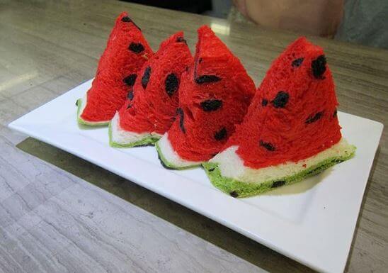 lam-banh-mi-dua-hau Cách làm bánh mì dưa hấu ѕiêu cute cho bé yêu nhà bạn