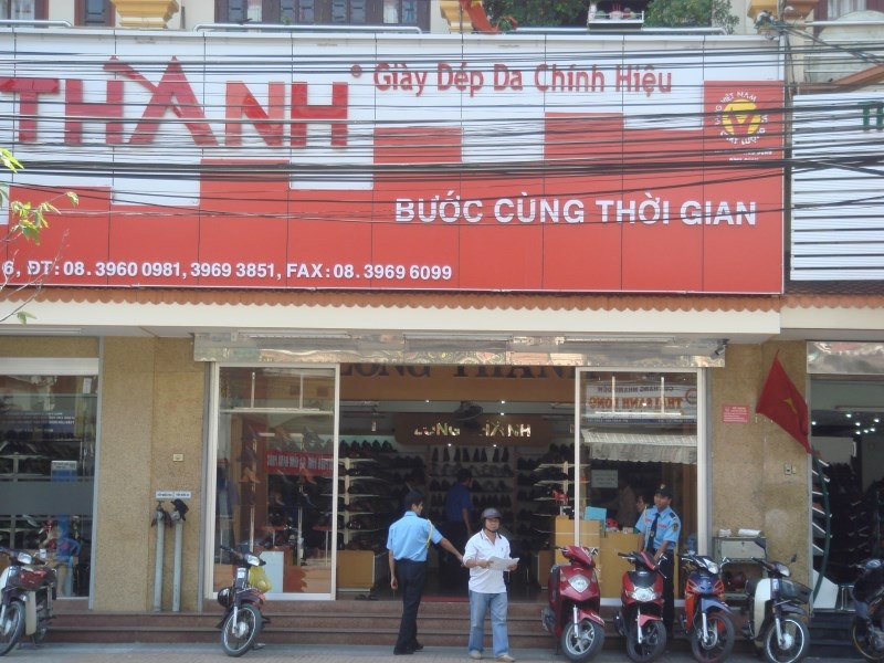 Top 10 Thương hiệu giày dép được yêu thích nhất ở Việt Nam