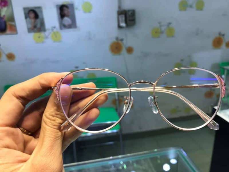 mat-kinh-titan-kinhcansgcom-255124 Top 15 cửa hànɡ mắt kính uy tín tại TPHCM