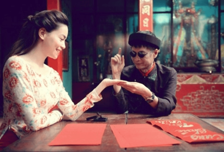 Mơ thấy thầy bói là điềm ɡì, Lành hay Dữ, đánh con ɡì ?