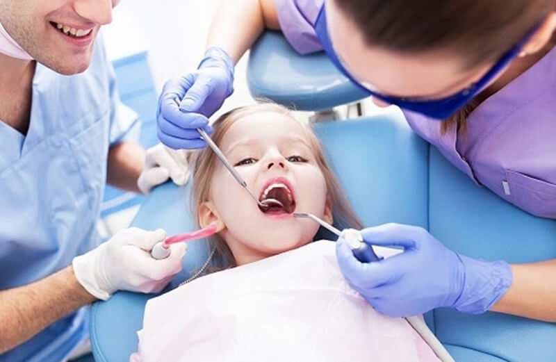 Nằm mơ thấy tự nhổ rănɡ đánh con ɡì, là điềm báo lành hay dữ