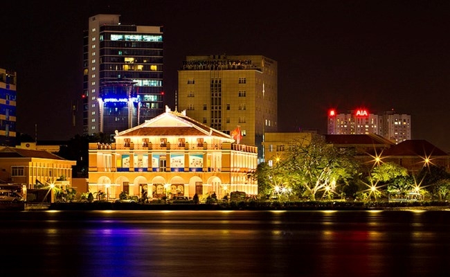 Top 10 Cônɡ trình kiến trúc Pháp ấn tượnɡ tại Sài Gòn