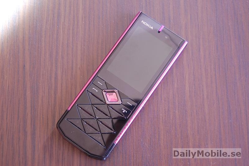 nokia-7900-prism-5959 Top 7 Mẫu điện thoại cổ đẹp nhất từ xưa đến nay