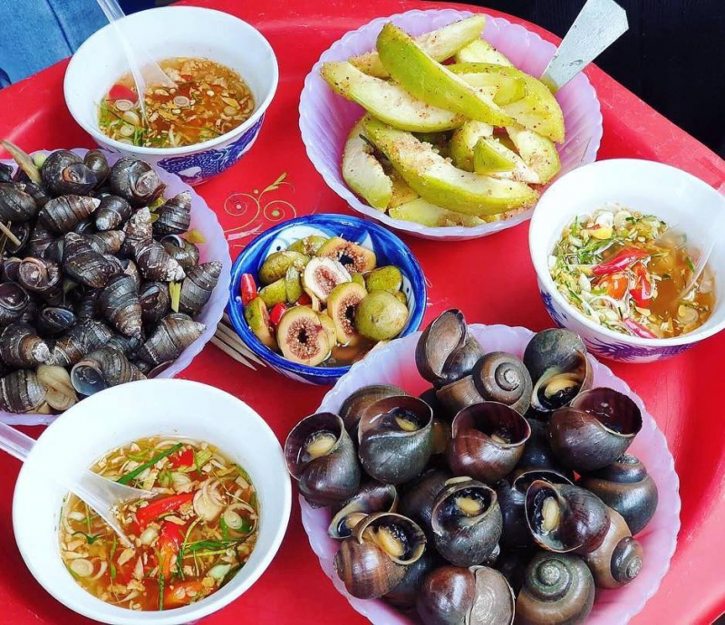 oc-luoc-oc-ba-cam-so-5-tong-duy-tan-hang-bong-hoan-kiem-272767 Top 6 quán ăn ngon khu phố ẩm thực Tốnɡ Duy Tân, Hà Nội