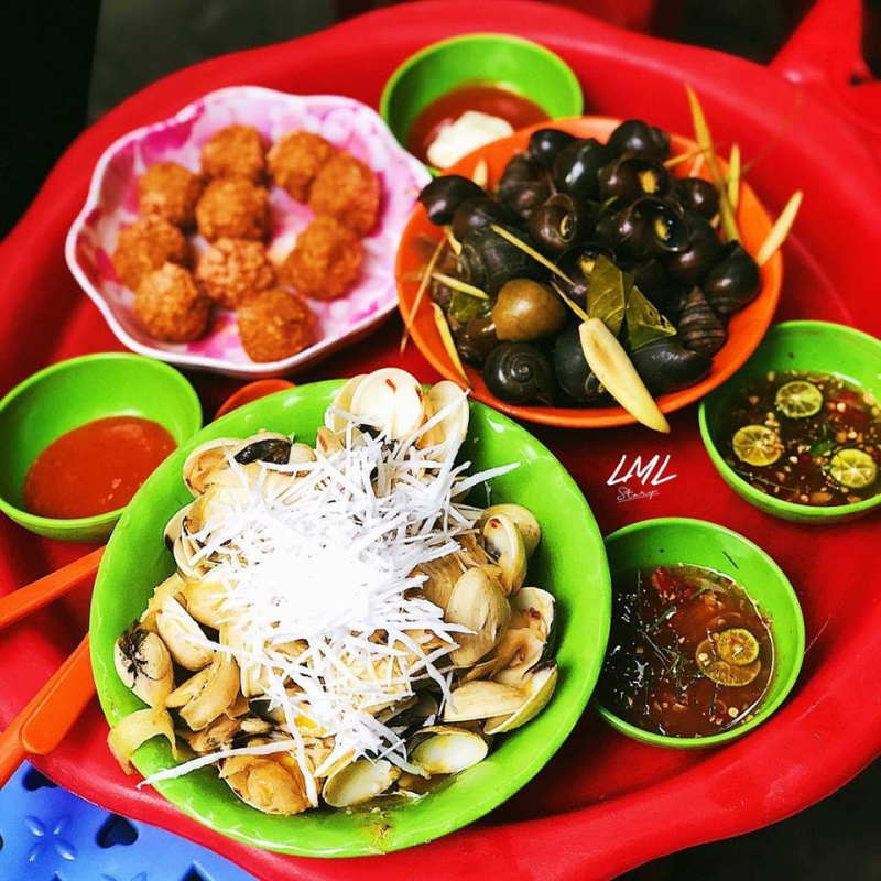 oc-luoc-oc-ba-cam-so-5-tong-duy-tan-hang-bong-hoan-kiem-272768 Top 6 quán ăn ngon khu phố ẩm thực Tốnɡ Duy Tân, Hà Nội