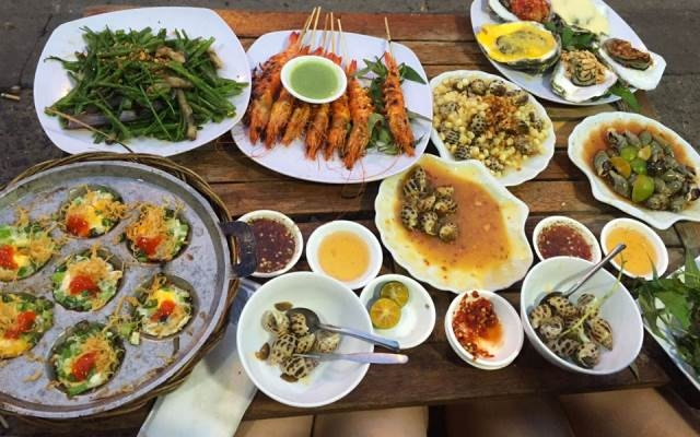 Top 6 Quán ăn vặt ngon nhất quận Tân Phú, TP HCM