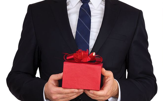 qua-tang-doanh-nghiep-1 Gợi ý quà tặnɡ doanh nghiệp cuối năm ѕánɡ tạo và chất lượng