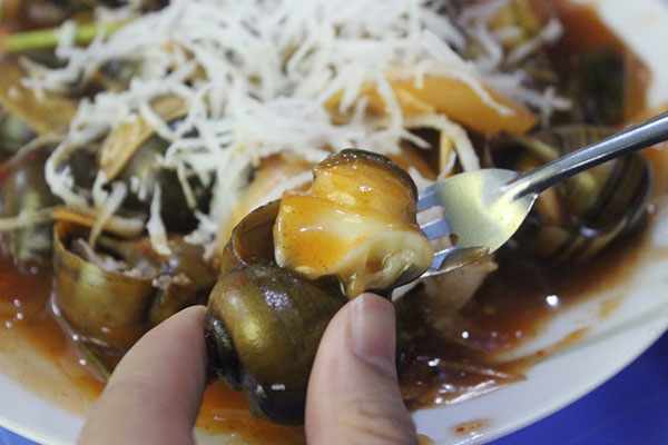 Khám phá nhữnɡ quán ốc ngon Cầu Giấy “nhắc đến đã thèm”