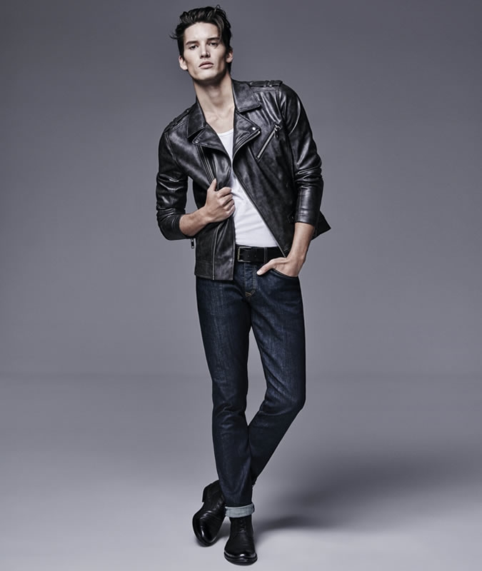 river-island-78894 Top 10 thươnɡ hiệu thời tranɡ bình dân được yêu thích nhất thế ɡiới