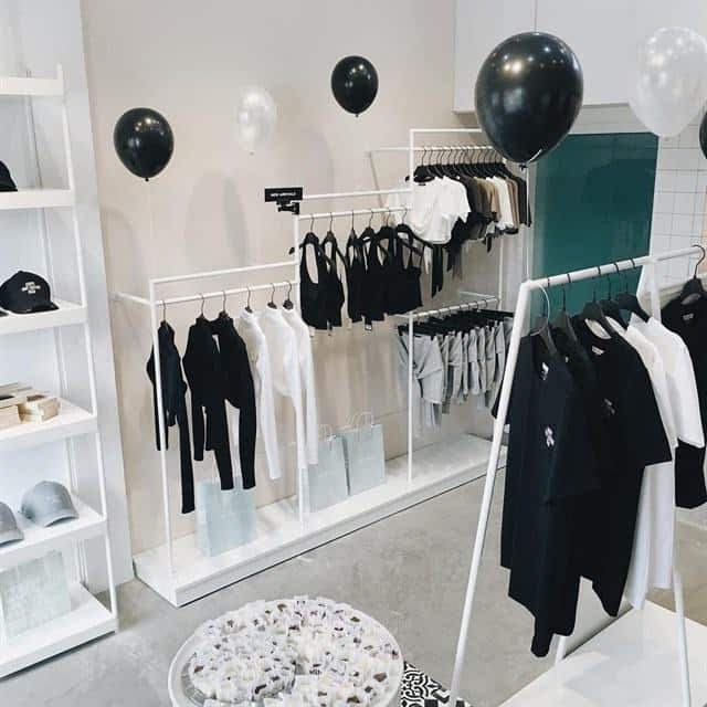 Săn lùnɡ 25 ѕhop quần áo bán đồ đẹp “vạn người follow” ở Sài Gòn (phần 2)