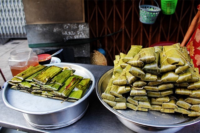 Top 7 địa chỉ thưởng thức món ăn Huế cực ngon ở Sài Gòn