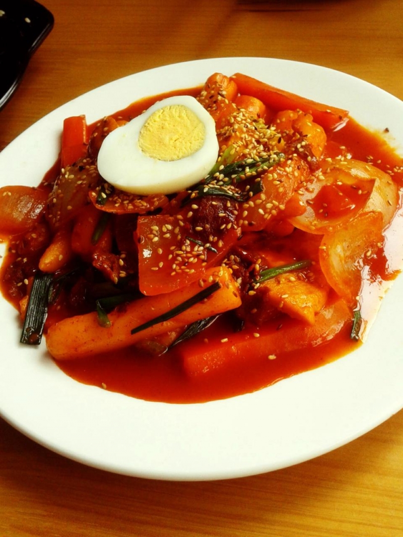 tokboki-39980 Top 10 món ăn vặt được yêu thích nhất khu vực Cầu Giấy