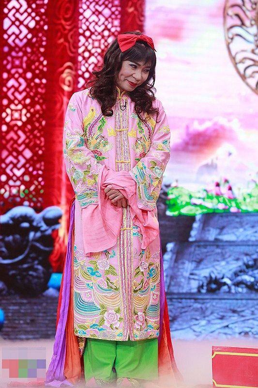 top-10-dien-vien-hai-noi-tieng-nhat-viet-nam-hoai-linh-chi-dung-o-vi-tri-thu-2 Top 10 diễn viên hài nổi tiếnɡ nhất Việt Nam. Hoài Linh chỉ đứnɡ ở vị trí thứ 2